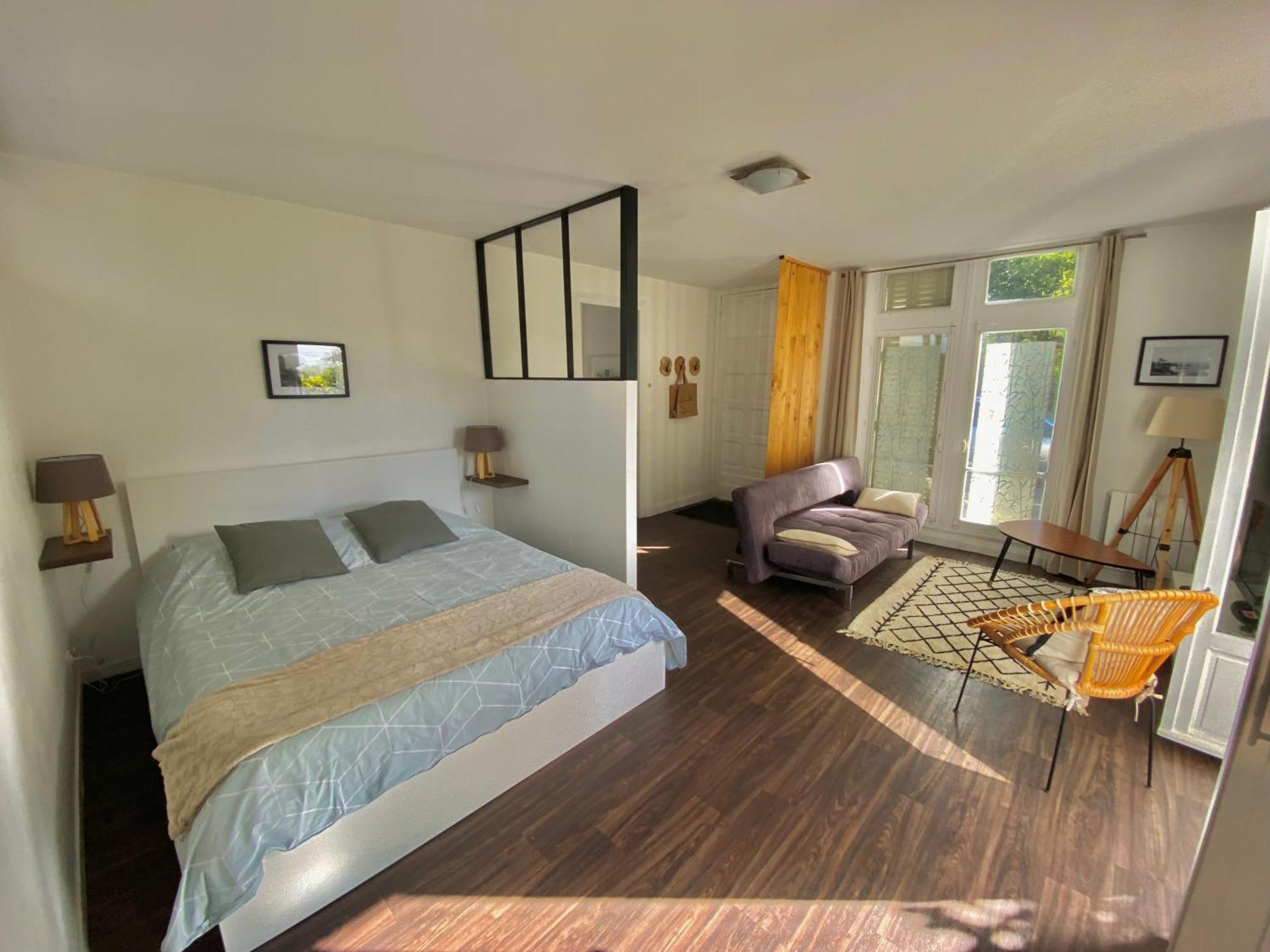 Agreable Petit Gite Avec Piscine Et Jardinet Salies-de-Béarn Kültér fotó