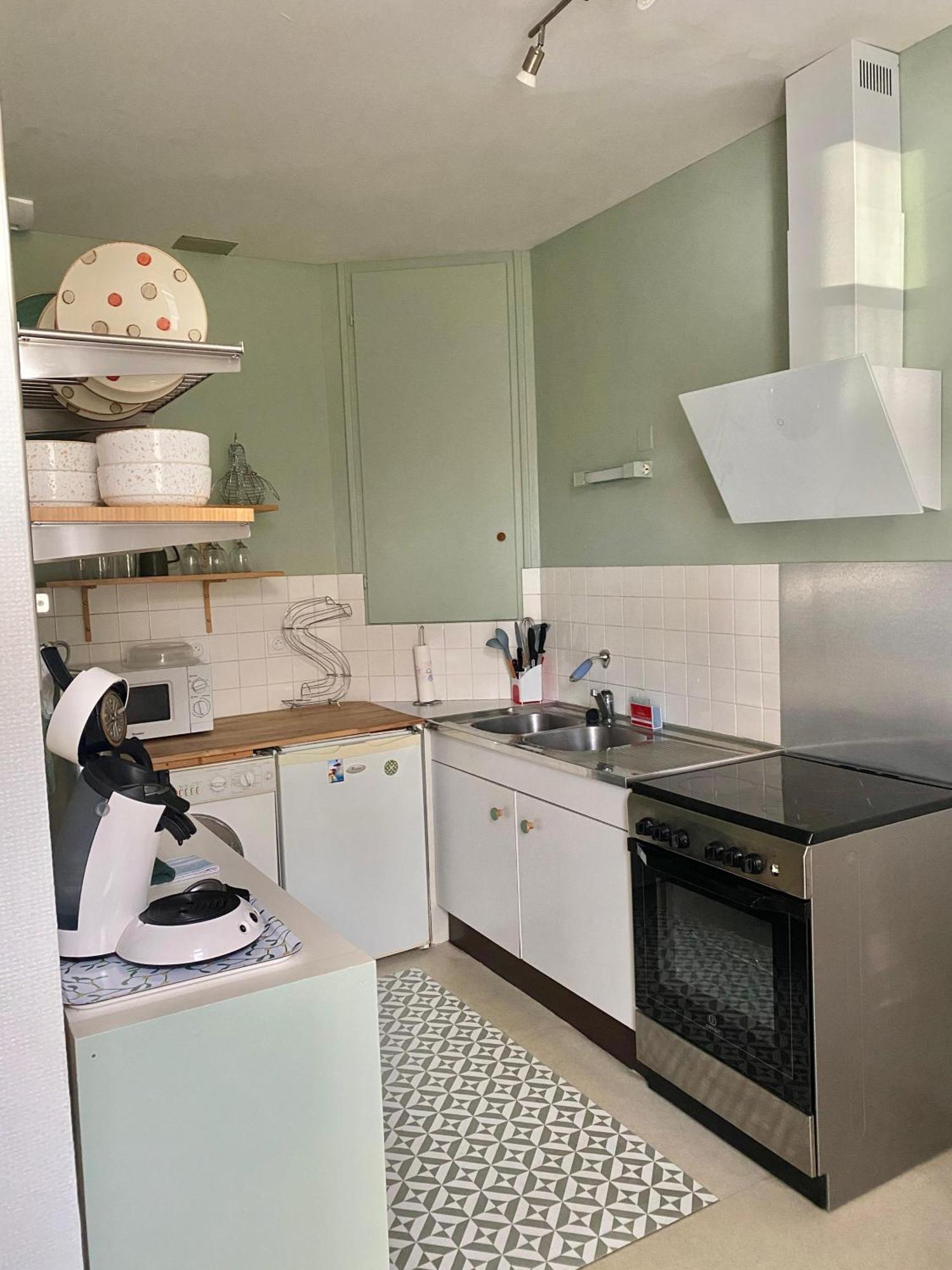 Agreable Petit Gite Avec Piscine Et Jardinet Salies-de-Béarn Kültér fotó
