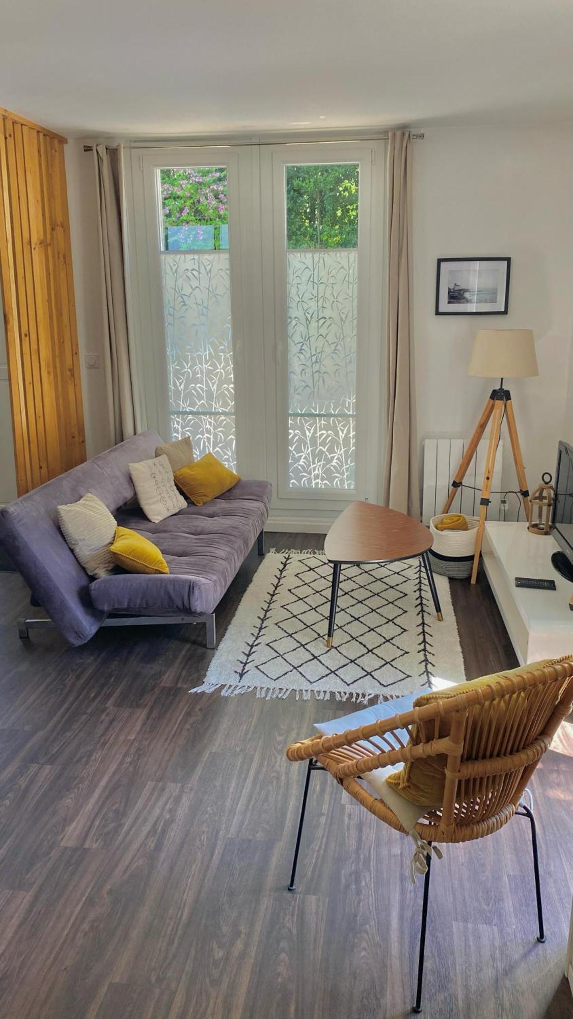 Agreable Petit Gite Avec Piscine Et Jardinet Salies-de-Béarn Kültér fotó